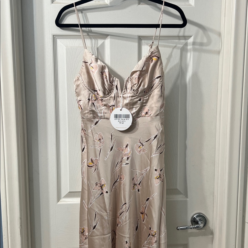 Selfie Leslie Lake Como Fitted Bodice Cami Strap Midi Dress Orchid Print Beige - Picture 7 of 9